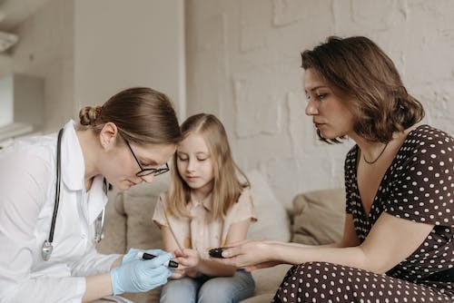  女人在怀孕早期判断男女最准确方法是什么？科学的辨别胎儿性别的方法有哪些？