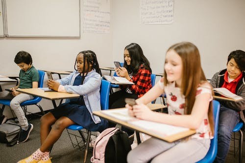  孕妈妈怀孕的早期怎样知道男孩女孩呢？知道男孩女孩的科学办法有那些？