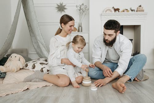  怀孕后孕妇初期怎么测男孩女孩？准吗？