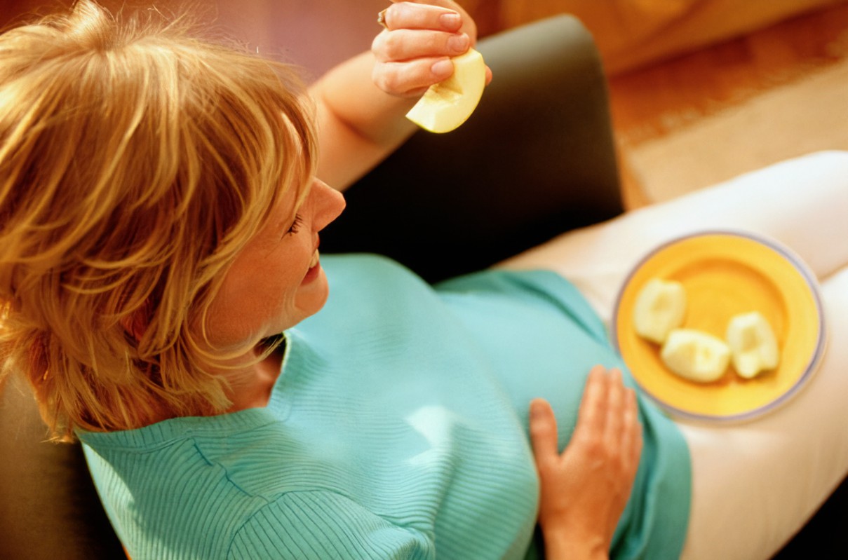  孕妇真的不能吃葡萄干吗?孕妇应该吃什么水果对她们的健康有好处